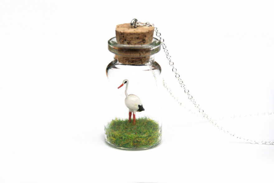 This Artist Creates Miniature Animals In Bottles
