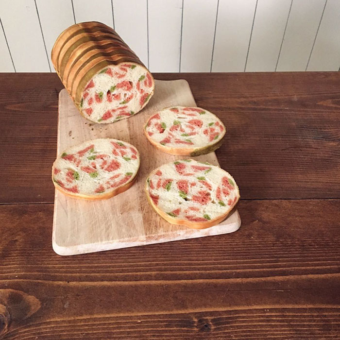 Illustrations Inside Loaves Of Bread