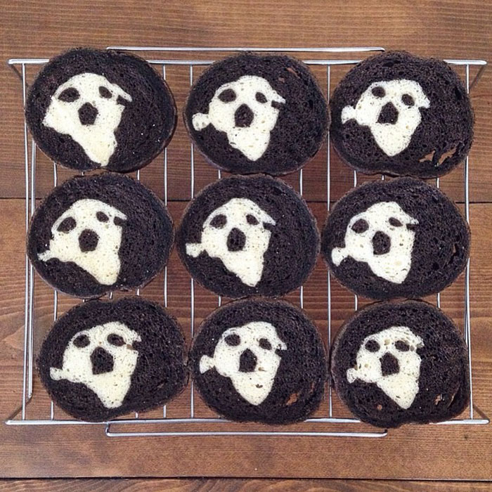 Illustrations Inside Loaves Of Bread