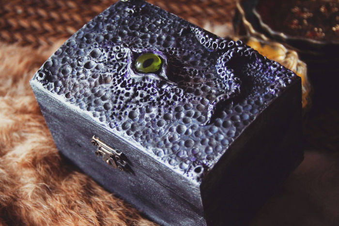 Dragon's Eye Treasure Chest