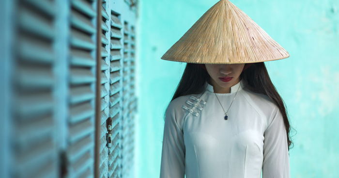 Photographer Rehahn Celebrates The Beauty Of Vietnam With Ao Dai Photo Collection