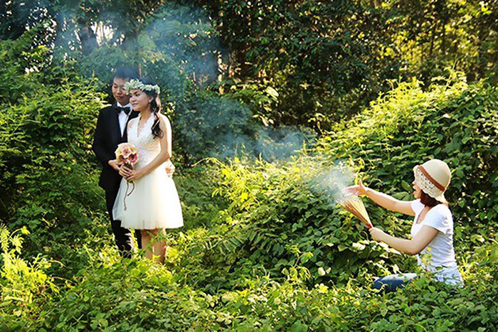 Funny Wedding Photographer