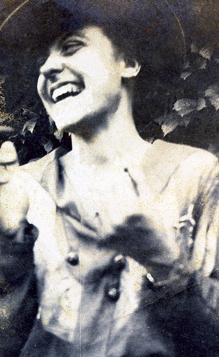 This Is As Close To A Victorian Selfie As It's Going To Get