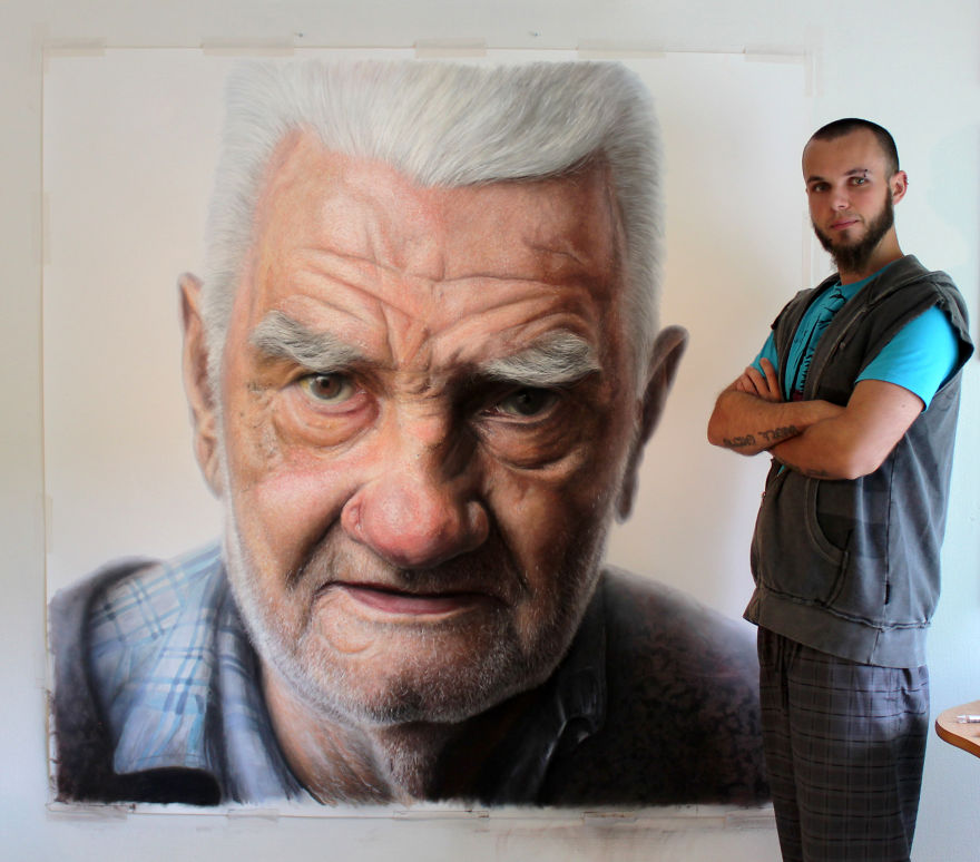 I Created Large Hyperrealistic Pencil Portraits Of My Family