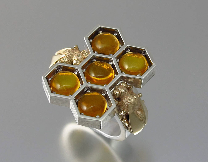 honeycomb-jewelry-bee-winged-lion-21