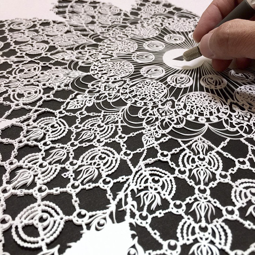 Japanese Artist Hand-Cuts Insanely Detailed Paper Art Japanese Artist Hand-Cuts Insanely Detailed Paper Art