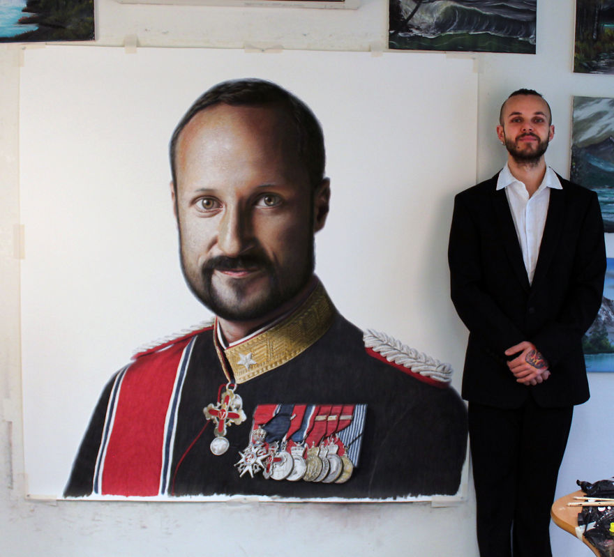 I Created Large Hyperrealistic Pencil Portraits Of My Family