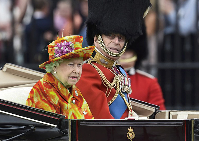 Queen Elizabeth In Baconsuit