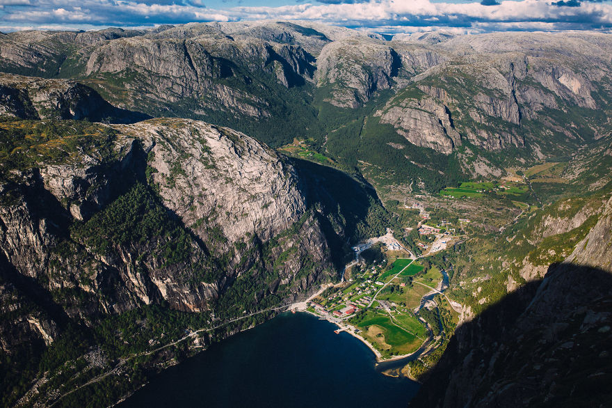 I Captured Couples Photoshoot On The Kjerag Rock, Norway