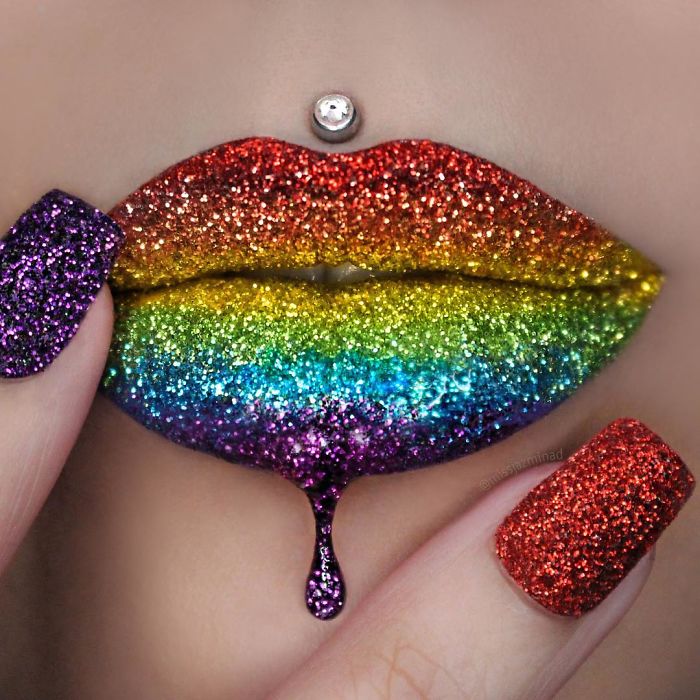 Creative-lip-makeup