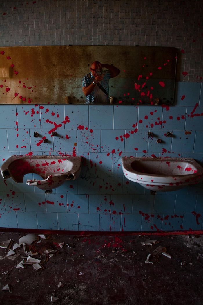 I Photographed Abandoned Mombello Psychiatric Hospital Near Milan