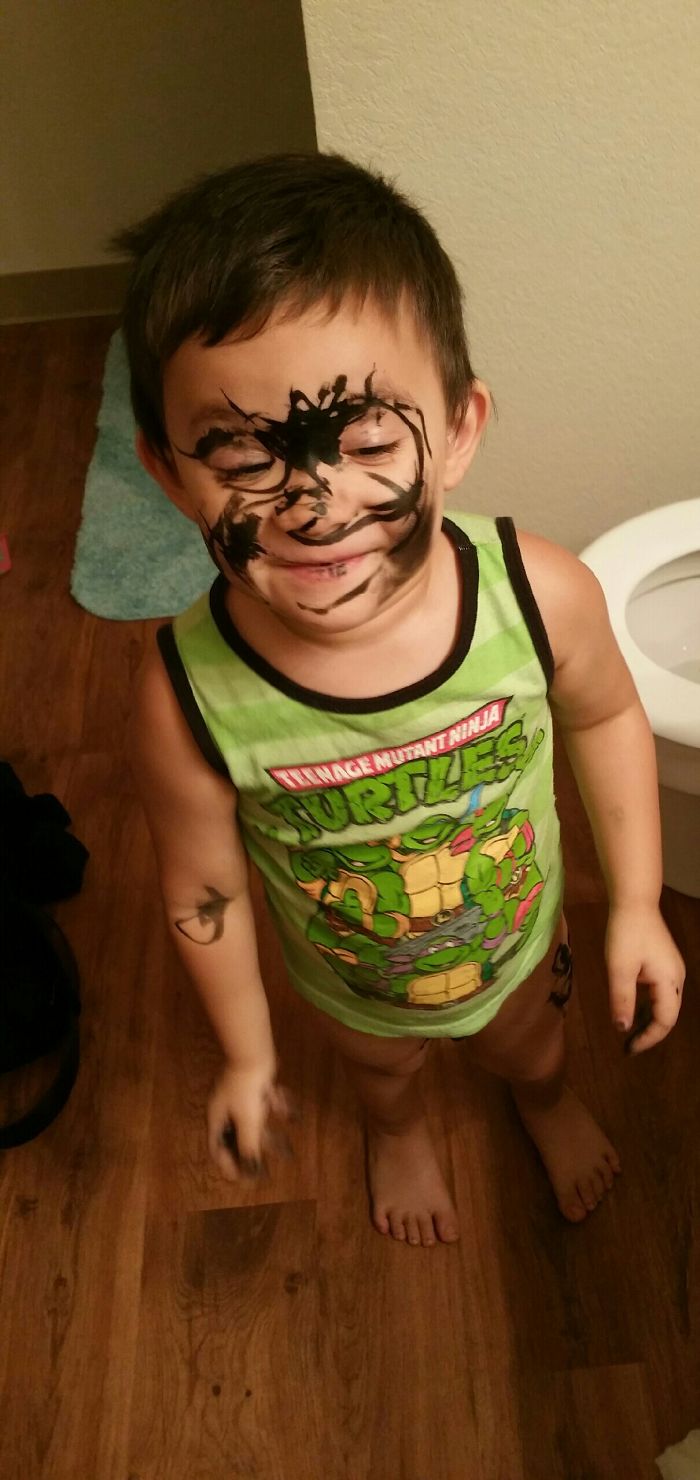 When Your Kid Finds Your Makeup Bag