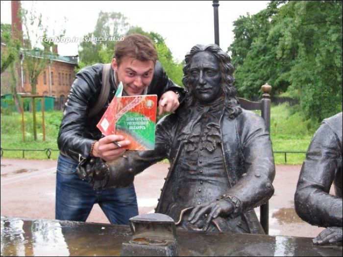 Photography With Sculptures.