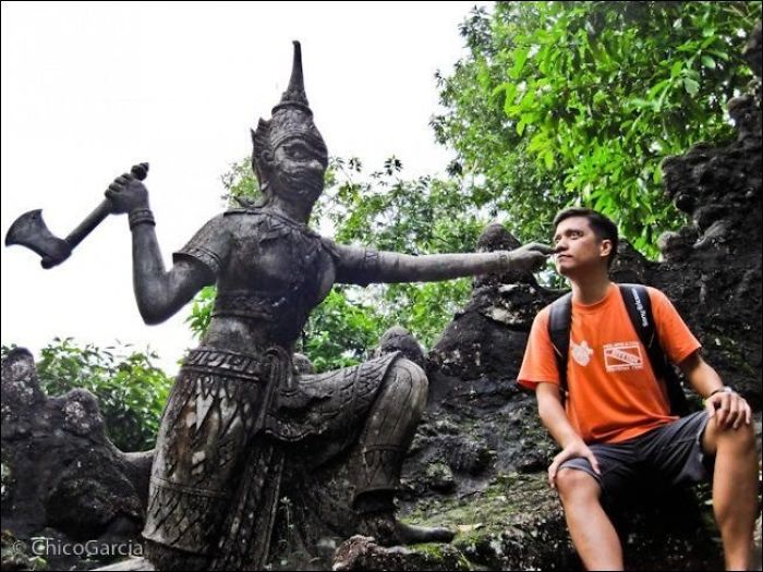 Photography With Sculptures.