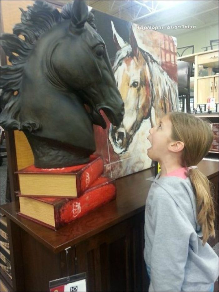 Photography With Sculptures.