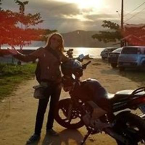 naiarapoliseli avatar