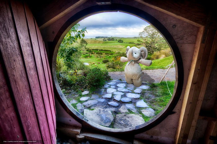 Being Invited To A Hobbiton Home
