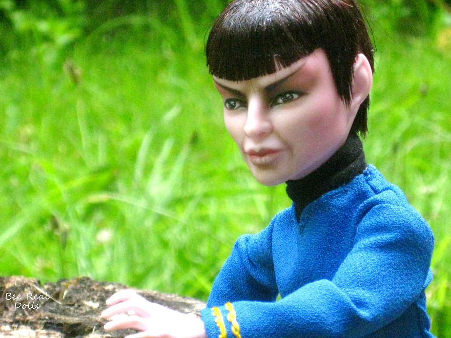 I Paint Second Hand Dolls To Look Like Famous People Who Have Recently Passed Away