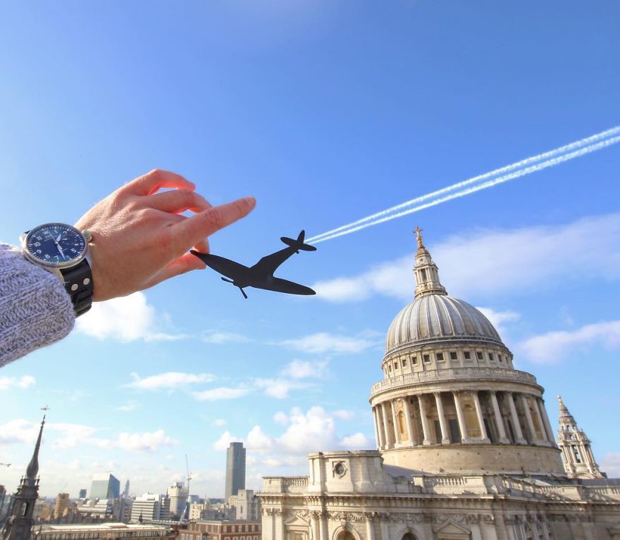 Flying Past St. Paul's Cathedral