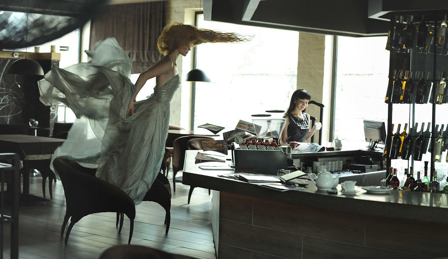 Levitation: I Combine Chaos And Elegance In My Gravity-defying Pictures Levitation: I Combine Chaos And Elegance In My Gravity-defying Pictures