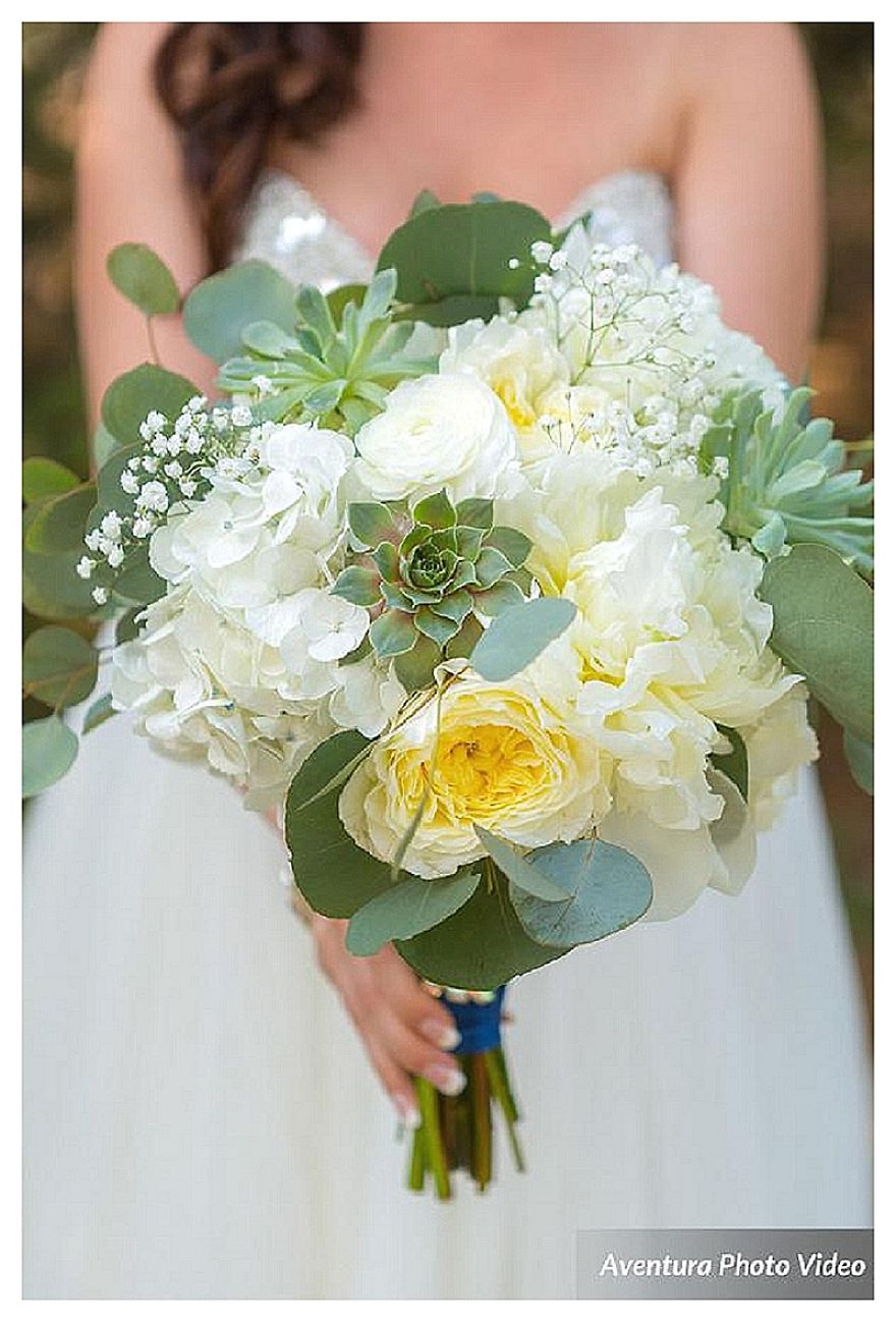 More Than 1000 Weddings, And Here Are Some Of The Best Bouquets We've Created!