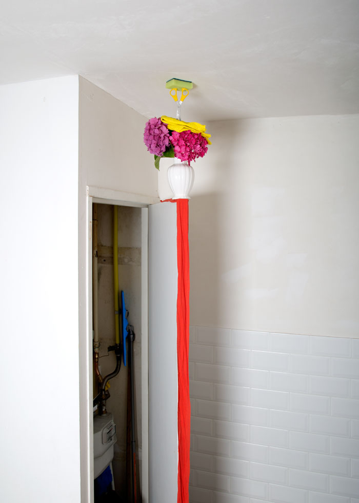 Pillars Of Home: I Balance Household Objects Into Floor-To-Ceiling Sculptures Pillars Of Home: I Balance Household Objects Into Floor-To-Ceiling Sculptures