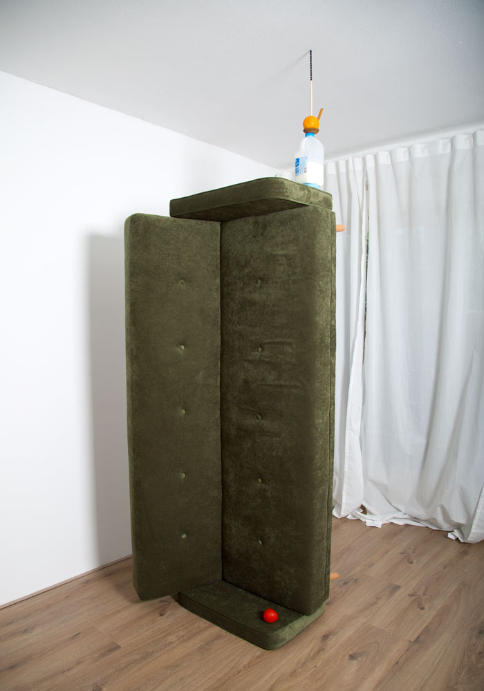 Pillars Of Home: I Balance Household Objects Into Floor-To-Ceiling Sculptures