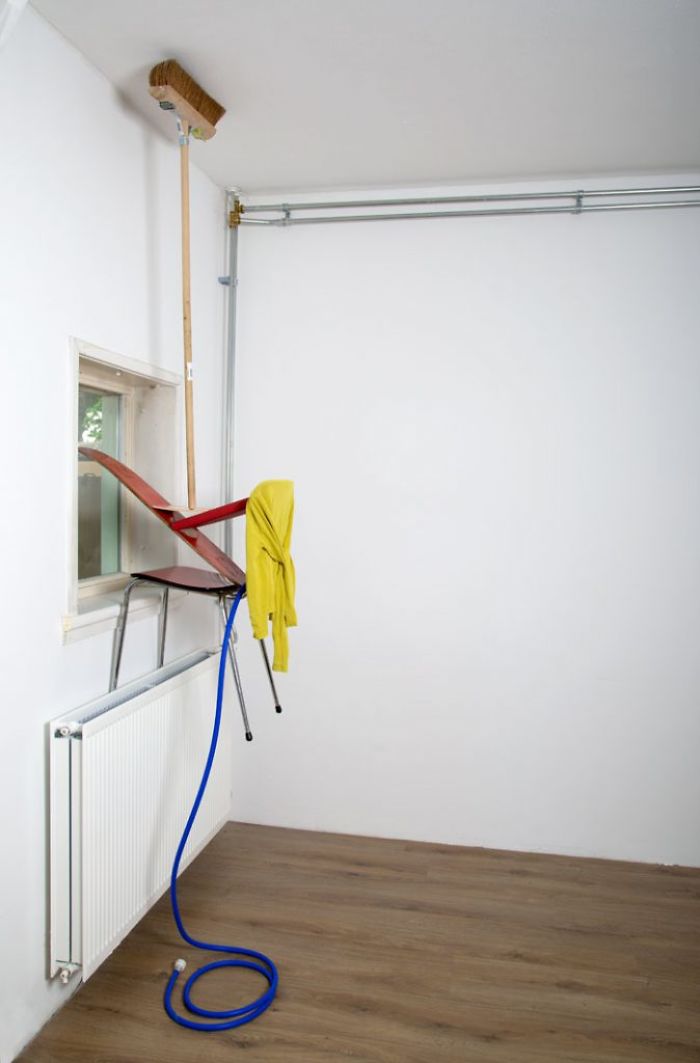 Pillars Of Home: I Balance Household Objects Into Floor-To-Ceiling Sculptures Pillars Of Home: I Balance Household Objects Into Floor-To-Ceiling Sculptures