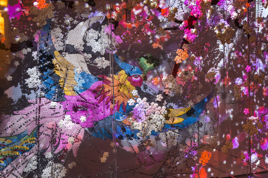 The Beauty Of Invisibility: I Use 1000s Of Pins To Create Art The Beauty Of Invisibility: I Use 1000s Of Pins To Create Art