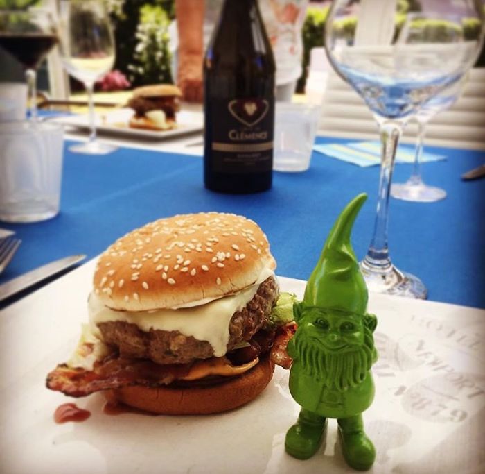 This Cheerful Gnome Is Travelling The World And He'll Make You Want To Travel Too