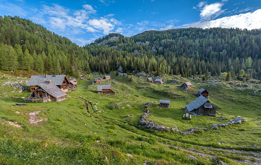 I Photographed A Picturesque Triglav Lakes Valley I Photographed A Picturesque Triglav Lakes Valley