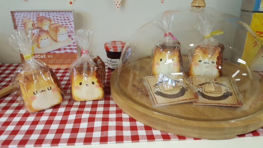 Warmly 'Baked' Breadcat