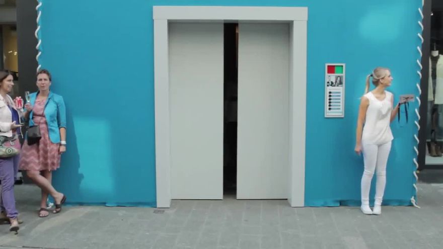 Belgium Fashion Capital Creates Outfit-o-mat.