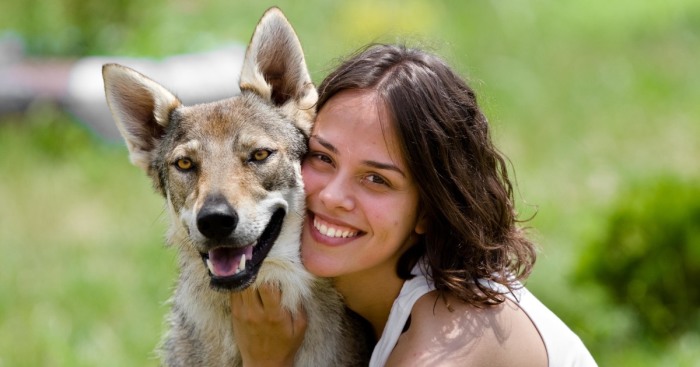 I Photographed A Family Living With Wolves