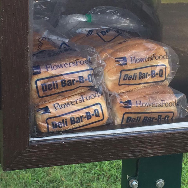 free-little-pantry-feed-homeless-poor-jessica-mcclard-13 free-little-pantry-feed-homeless-poor-jessica-mcclard-13