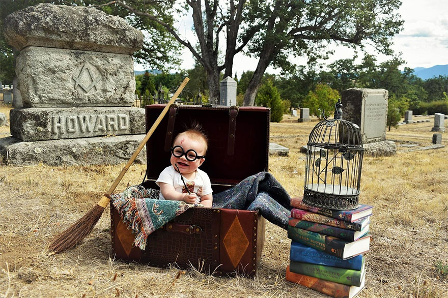 harry-potter-themed-newborn-photography-kelsey-clouse-5 harry-potter-themed-newborn-photography-kelsey-clouse-5