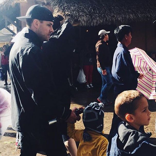 The Hottest Dads At Disneyland