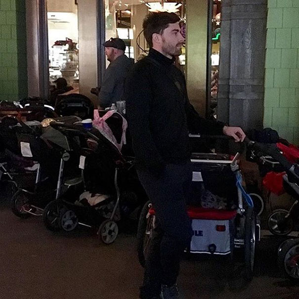 The Hottest Dads At Disneyland