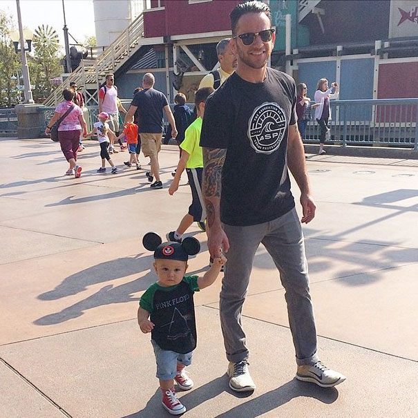 The Hottest Dads At Disneyland