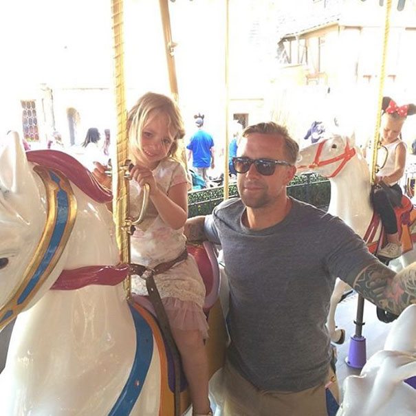 The Hottest Dads At Disneyland