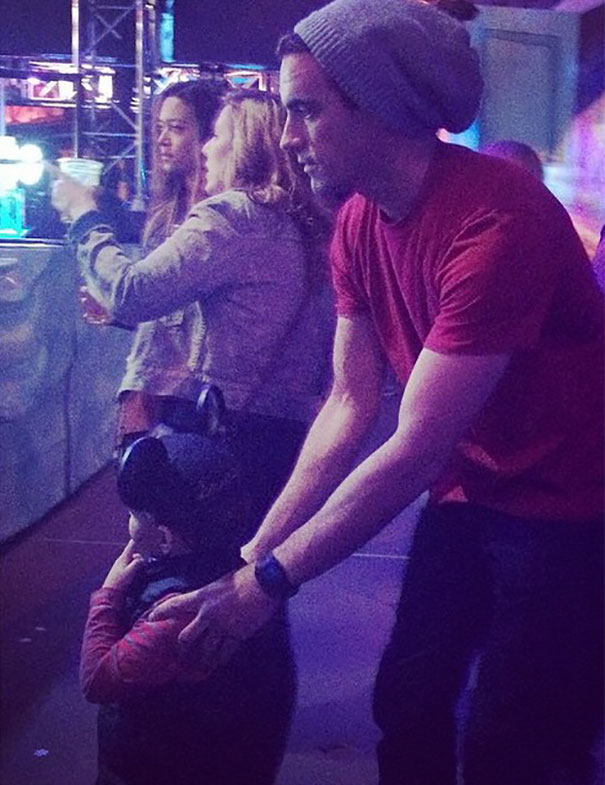 The Hottest Dads At Disneyland