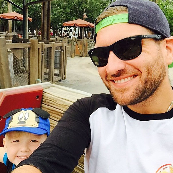 The Hottest Dads At Disneyland