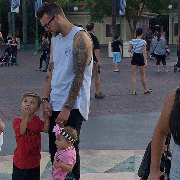 The Hottest Dads At Disneyland