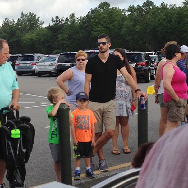 The Hottest Dads At Disneyland