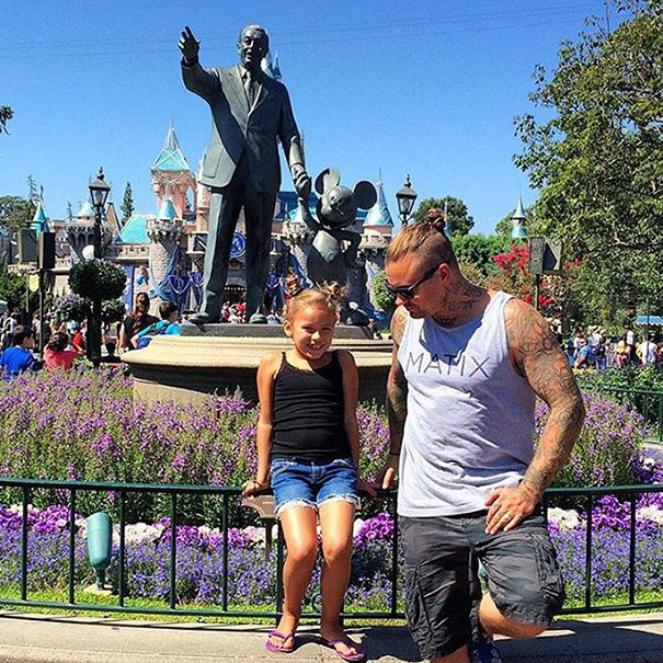 The Hottest Dads At Disneyland