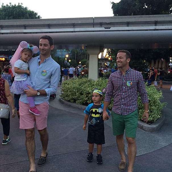 The Hottest Dads At Disneyland