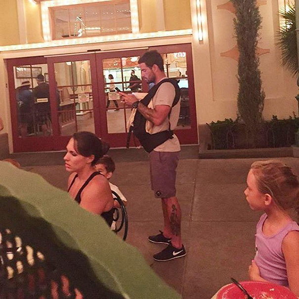 The Hottest Dads At Disneyland
