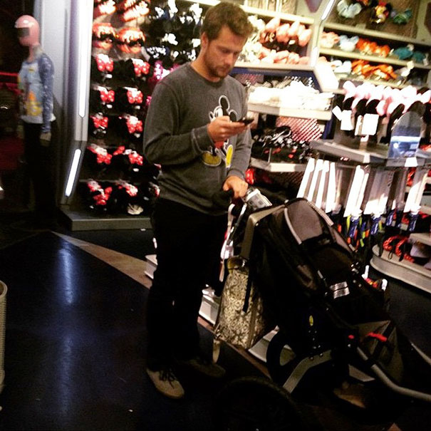 The Hottest Dads At Disneyland