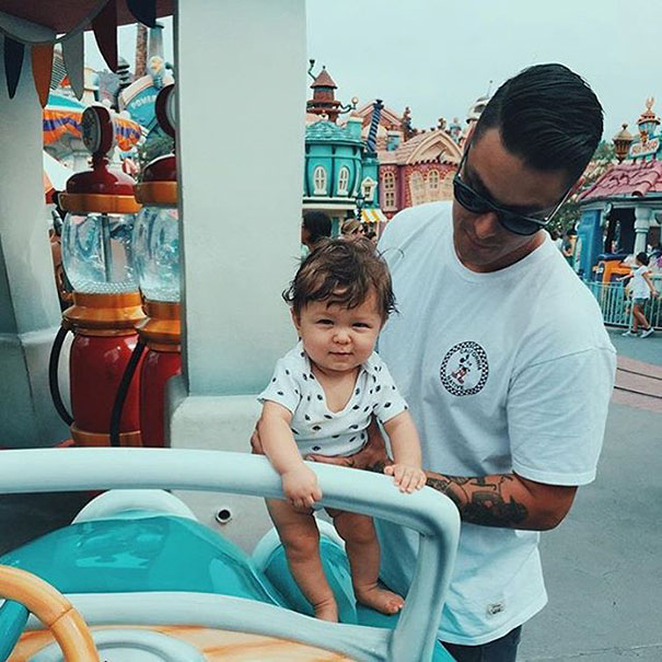 The Hottest Dads At Disneyland