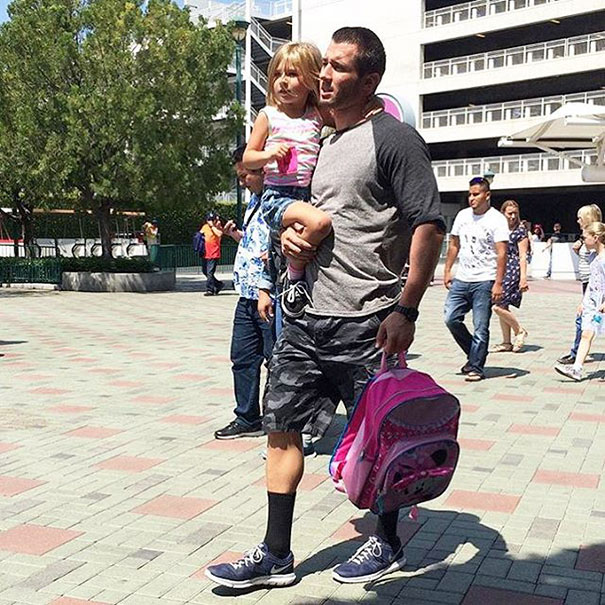 The Hottest Dads At Disneyland